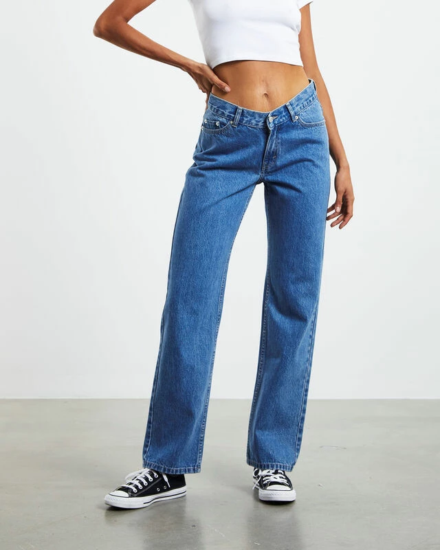 Emmy Low Rise V-Waist Straight Jeans Bright Blue 3 Emmy Low Rise V-Waist Straight Jeans Bright Blue