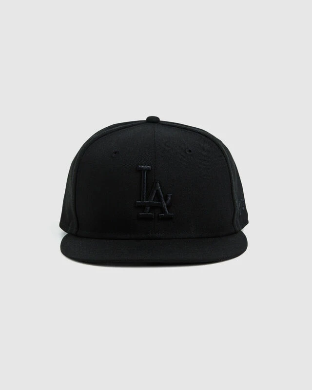NEW ERA 9Fifty Los Angeles Dodgers Snapback Black On Black 3 NEW ERA 9Fifty Los Angeles Dodgers Snapback Black On Black