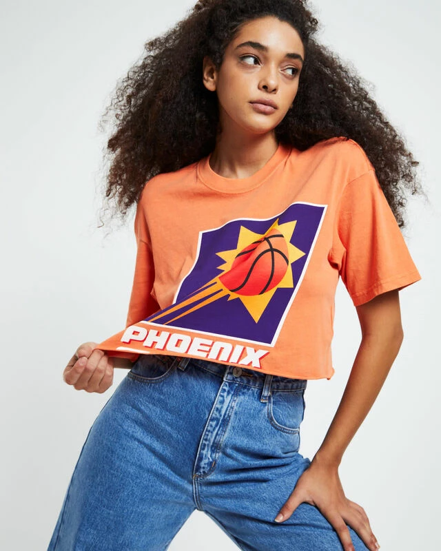Mitchell & Ness HWC Phoenix Suns Vintage Crop T-Shirt Faded Orange 3 Mitchell & Ness HWC Phoenix Suns Vintage Crop T-Shirt Faded Orange