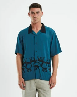 Bastet Border Short Sleeve Shirt Jade Green
