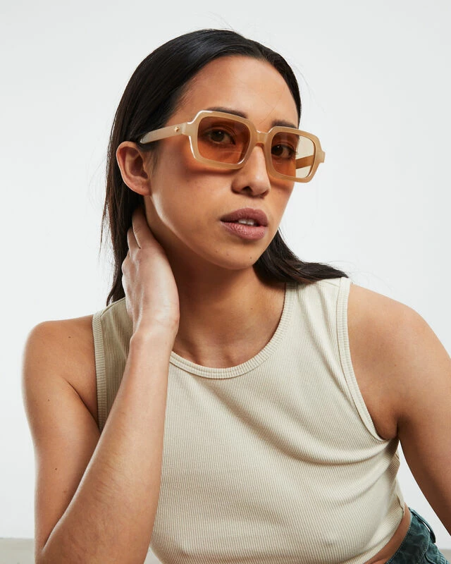 Elise Sunglasses Nude/Honey 3 Elise Sunglasses Nude/Honey