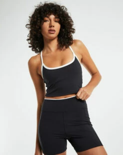 Double Layer Cropped Tank Top Black/White