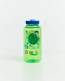 MARKET Nature Is Home Water Bottle Eden Green