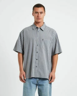 Skate Short Sleeve Shirt In Grey Check