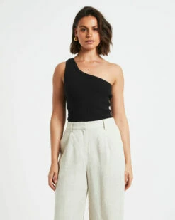 Luxe Knitted One Shoulder Top In Black