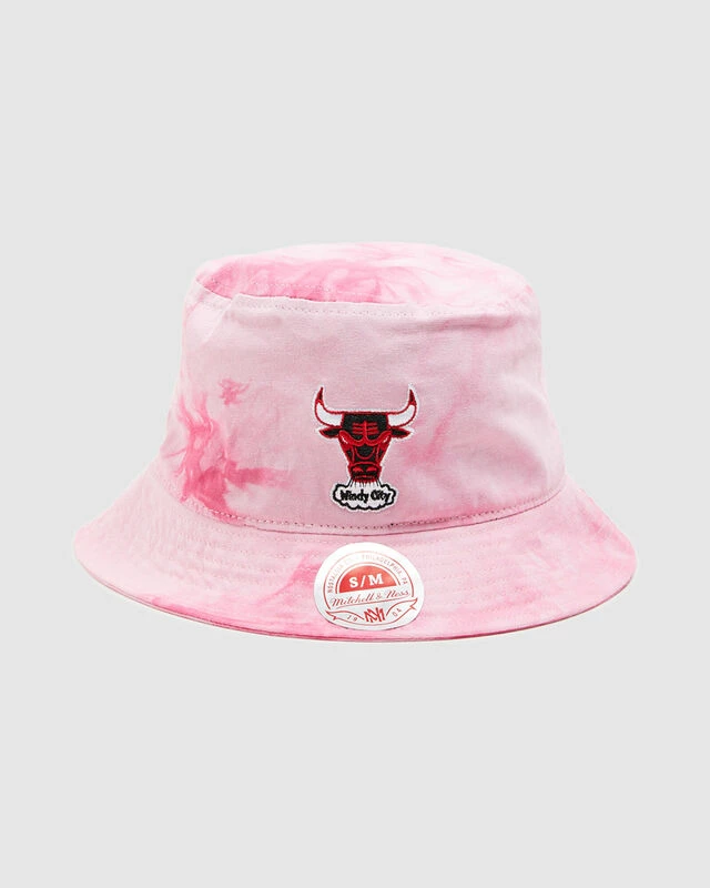 Mitchell & Ness Tie Dye Bulls Bucket Hat White/Pink 4 Mitchell & Ness Tie Dye Bulls Bucket Hat White/Pink - Image 2