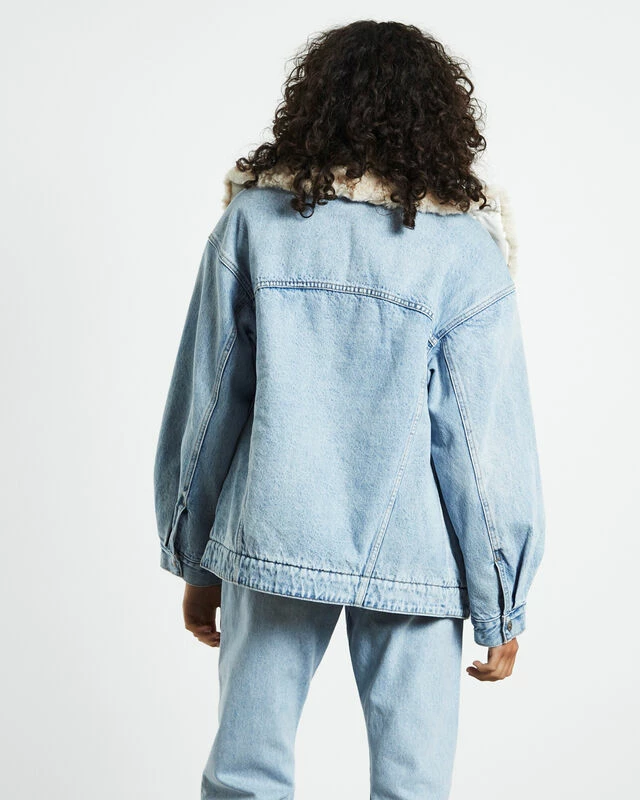 Levis XL Sherpa Trucker Jacket The Other Way Indigo Blue 4 Levis XL Sherpa Trucker Jacket The Other Way Indigo Blue - Image 2