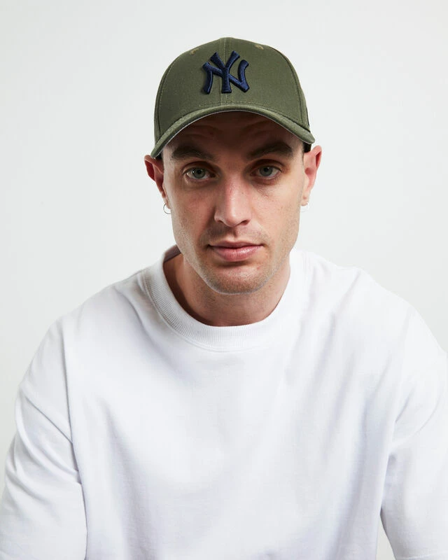 NEW ERA New York Yankees Cap Olive Green 4 NEW ERA New York Yankees Cap Olive Green - Image 2