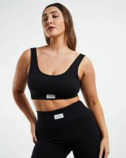 Scoop Neck Sports Crop Black -Insight Shop 2 6790
