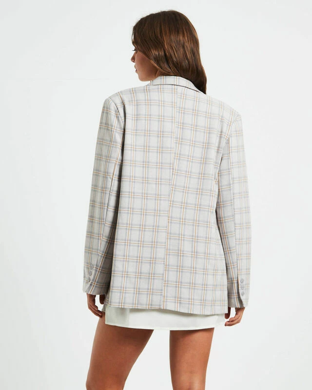 Lola Plaid Oversized Blazer In Check 4 Lola Plaid Oversized Blazer In Check - Image 2