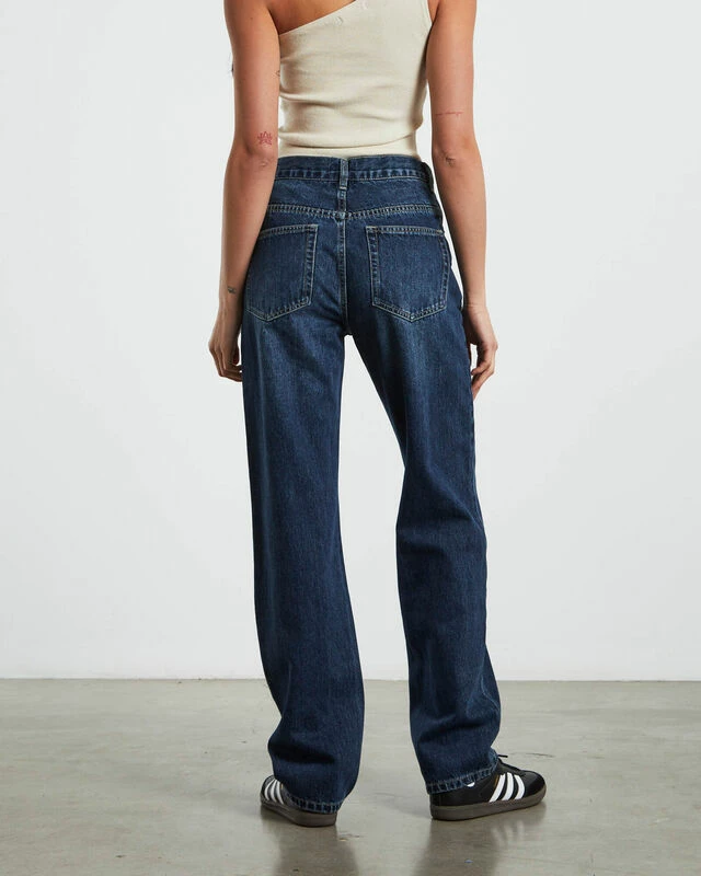 Emmy V Waist Straight Jeans In Y2K Blue 5 Emmy V Waist Straight Jeans In Y2K Blue - Image 3