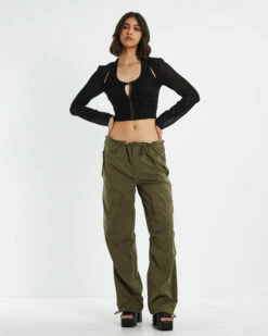 Kamali Hook Front Long Sleeve Halter Top Black -Insight Shop 3 38088