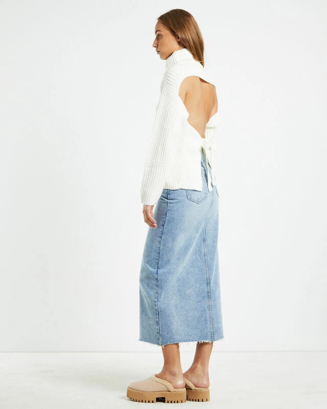 Amina Tie Back Boxy Knit Jumper White 5 Amina Tie Back Boxy Knit Jumper White - Image 3