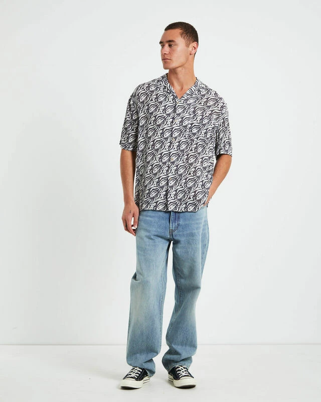 Insight Trackless Resort Short Sleeve Shirt In Black 5 Insight Trackless Resort Short Sleeve Shirt In Black - Image 3