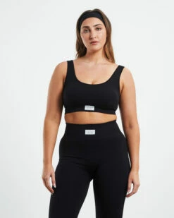 Scoop Neck Sports Crop Black -Insight Shop 3 6791