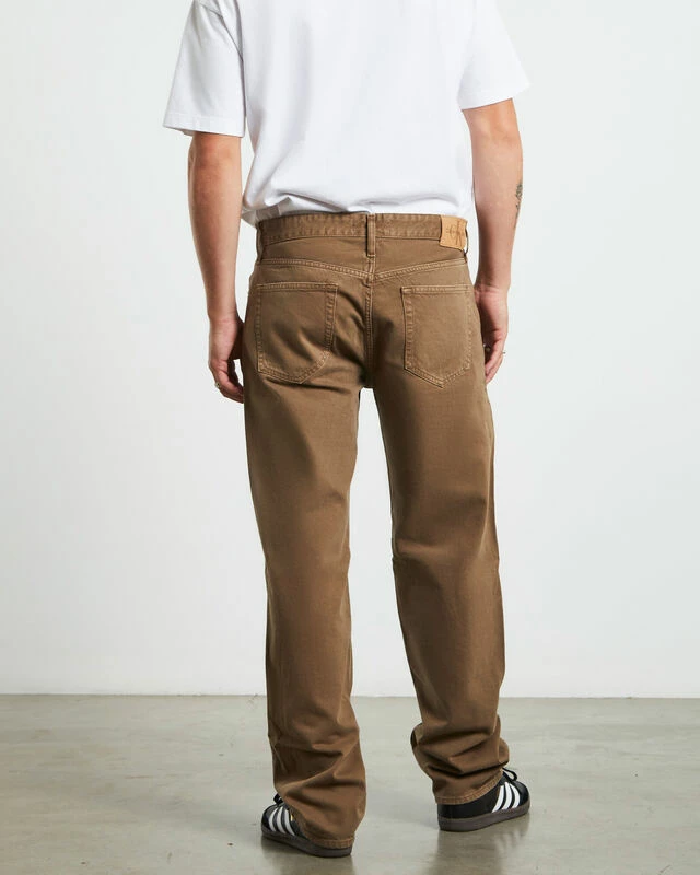 Calvin Klein 90s Straight Brown 5 Calvin Klein 90s Straight Brown - Image 3