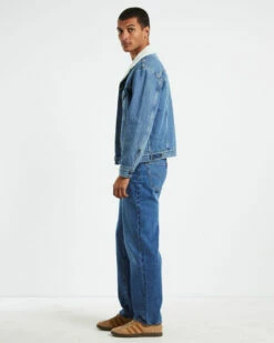 Levis Vintage Fit Sherpa Trucker Jacket Disco Lady 11 Levis Vintage Fit Sherpa Trucker Jacket Disco Lady -Insight Shop 4 25110