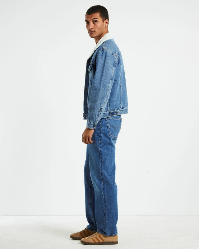 Levis Vintage Fit Sherpa Trucker Jacket Disco Lady 6 Levis Vintage Fit Sherpa Trucker Jacket Disco Lady - Image 4