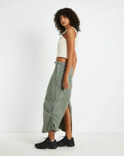 BDG Urban Outfitters BDG Varsity Vest Singlet Cream -Insight Shop 4 25231