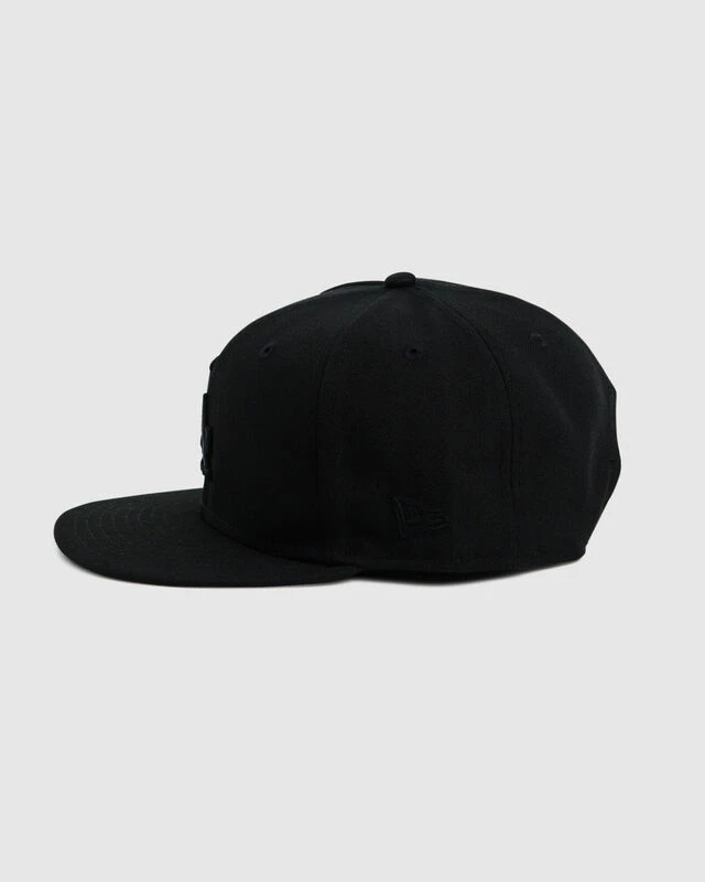 NEW ERA 9Fifty Los Angeles Dodgers Snapback Black On Black 6 NEW ERA 9Fifty Los Angeles Dodgers Snapback Black On Black - Image 4