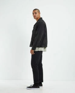 Levis Vintage Fit Trucker V Denim Jacket Black -Insight Shop 4 36729