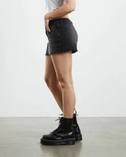 BDG Urban Outfitters Pelmet Skirt Black -Insight Shop 4 55575