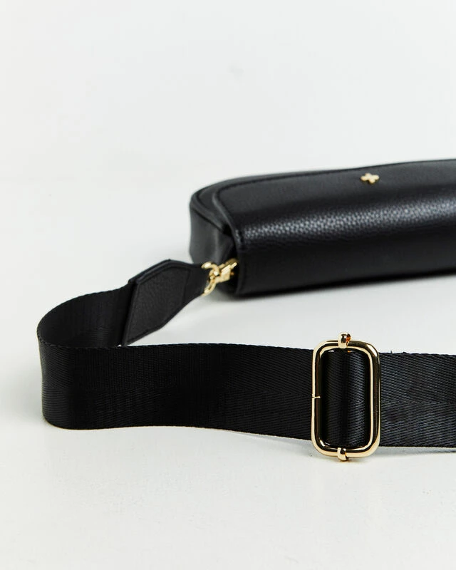 Lucky Crossbody Bag Black/Gold 6 Lucky Crossbody Bag Black/Gold - Image 4