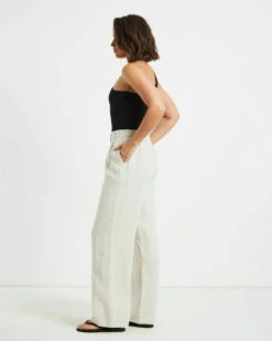 Luxe Knitted One Shoulder Top In Black -Insight Shop 4 73588