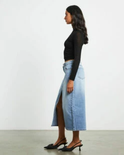 Studio Turtle Neck Long Sleeve Top In Black -Insight Shop 4 76027