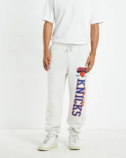 Mitchell & Ness New York Knicks Trackpants Sliver Marle -Insight Shop 5 23871