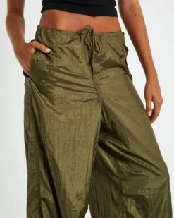 Leoni Parachute Tech Pants Khaki -Insight Shop 5 24134