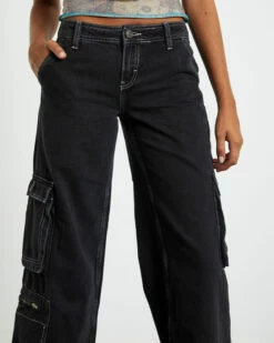 BDG Urban Outfitters BDG Low Rise Puddle Cargo Jeans Black 12 BDG Urban Outfitters BDG Low Rise Puddle Cargo Jeans Black -Insight Shop 5 25226