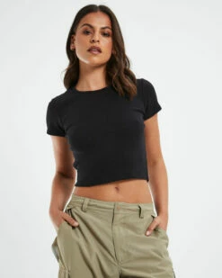 Baby Tee Black -Insight Shop 5 31010