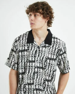 Marilyn Absent Short Sleeve Shirt Grey 12 Marilyn Absent Short Sleeve Shirt Grey -Insight Shop 5 48602