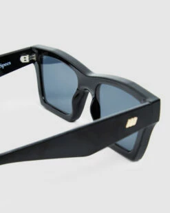 Le Specs Something Alt Fit Sunglasses Black Smoke Mono 12 Le Specs Something Alt Fit Sunglasses Black Smoke Mono -Insight Shop 5 51896