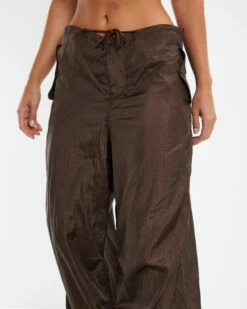 Leoni Parachute Tech Cargo Pants Brown -Insight Shop 5 52397