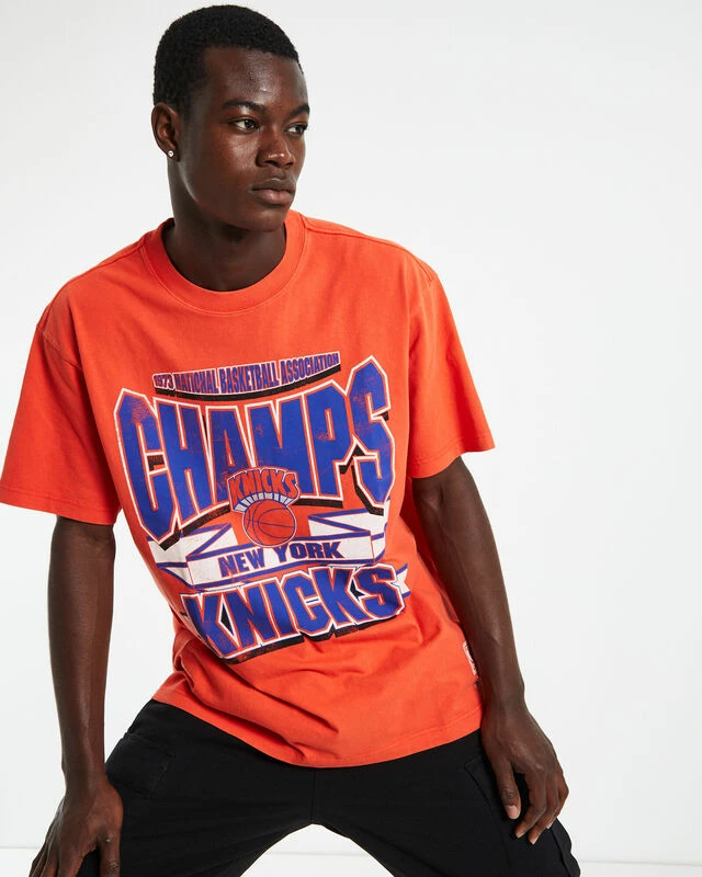 Mitchell & Ness The Champs New York Knicks T-Shirt Orange 7 Mitchell & Ness The Champs New York Knicks T-Shirt Orange - Image 5