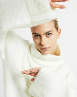 Winnie Long Sleeve Jumper White -Insight Shop 5 57173