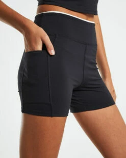 Pocket Seam Shorts Black/White -Insight Shop 5 59507