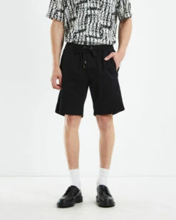 Prayer Walkshorts Black -Insight Shop 5 660