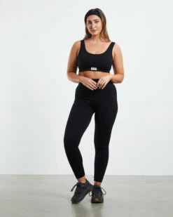 Scoop Neck Sports Crop Black -Insight Shop 5 6793