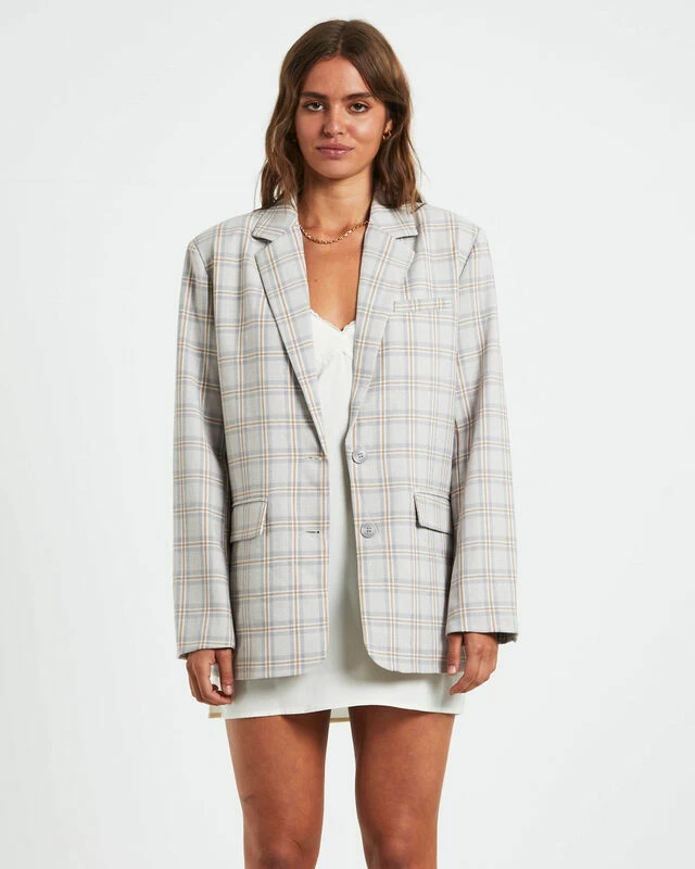 Lola Plaid Oversized Blazer In Check 7 Lola Plaid Oversized Blazer In Check - Image 5