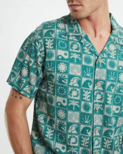 Bueno Short Sleeve Shirt Amazon Green -Insight Shop 6 30011