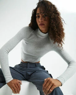 Ribbed Long Sleeve Skivvy Grey -Insight Shop 6 32576