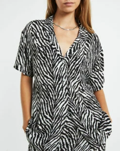 Lola Short Sleeve Zebra Black -Insight Shop 6 44605