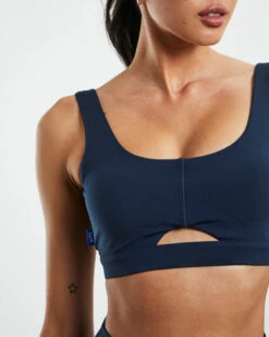 03 Outdoor Active Crop Bra Navy -Insight Shop 6 48651