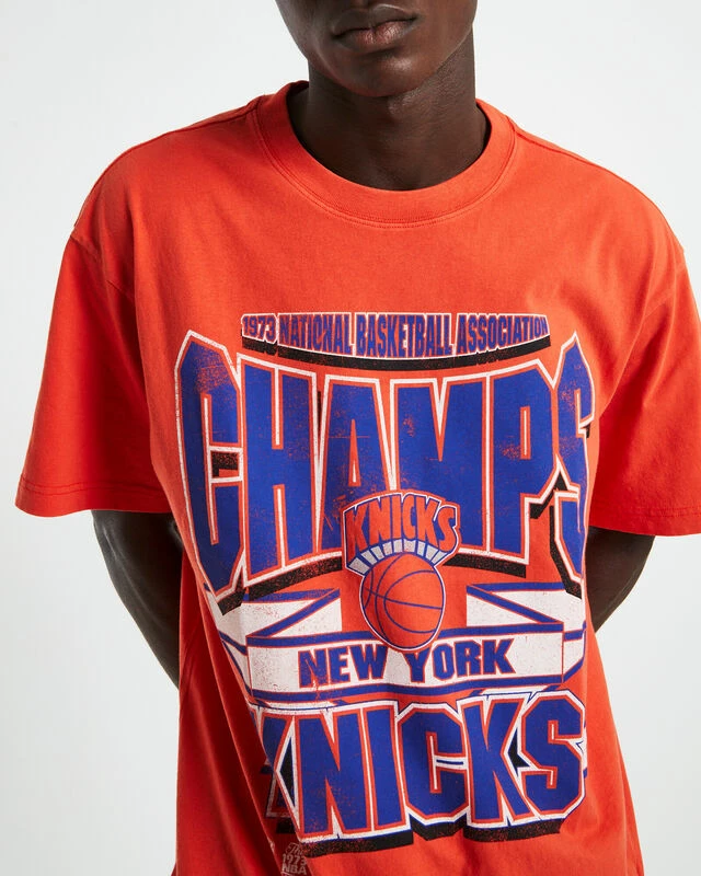Mitchell & Ness The Champs New York Knicks T-Shirt Orange 8 Mitchell & Ness The Champs New York Knicks T-Shirt Orange - Image 6