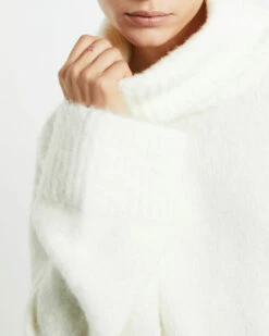 Winnie Long Sleeve Jumper White -Insight Shop 6 57174