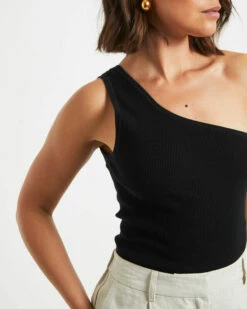 Luxe Knitted One Shoulder Top In Black -Insight Shop 6 73465