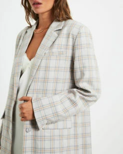 Lola Plaid Oversized Blazer In Check 13 Lola Plaid Oversized Blazer In Check -Insight Shop 6 73493